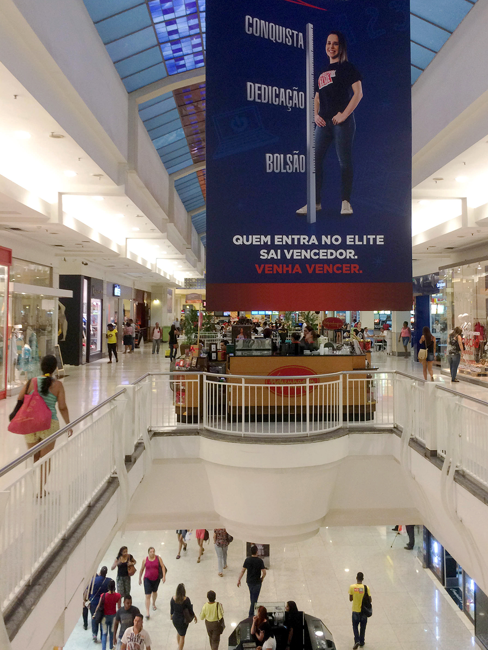 Tropa advertisement in Norte Shopping mall. Photo by Benjamin Fogarty-Valenzuela.