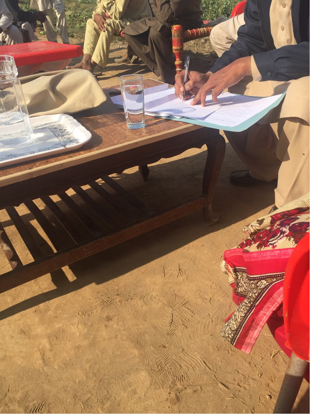 Irrigation officials and agriculturalists “in the field” in a different case.